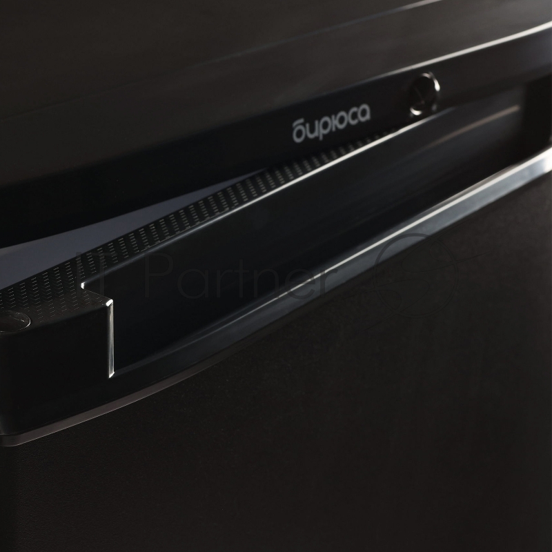 Холодильник Бирюса B408 черный однокамерный 88/27л морозилка сверху