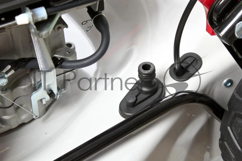 Газонокосилка роторная RedVerg RD-GLM46S 2600Вт