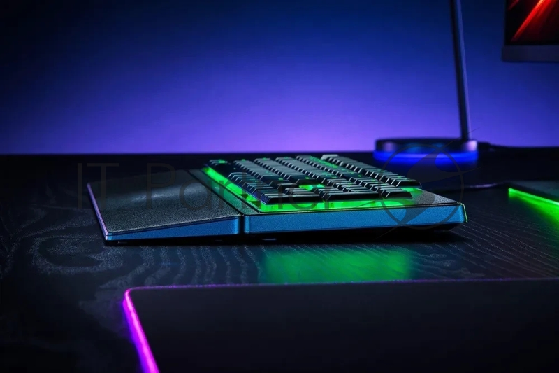 Клавиатура проводная игровая мембранная Razer Ornata V3 X,черный (RZ03-04470100-R3M1)