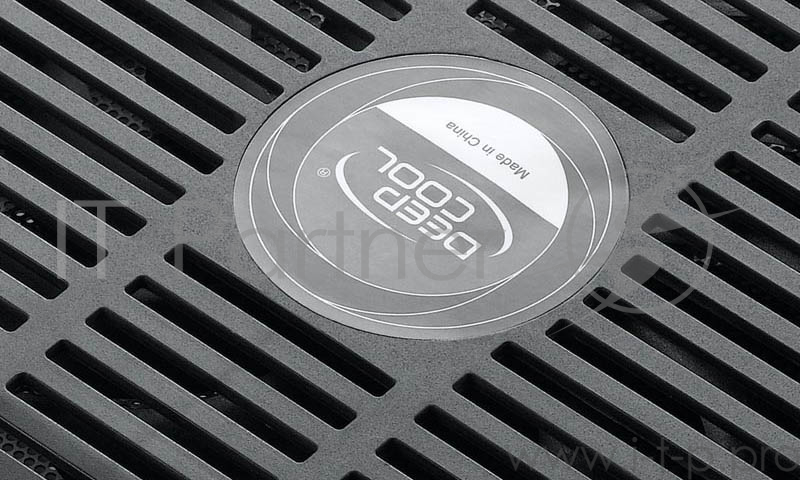 Подставка для ноутбука Deepcool N17 BLACK 14 330x250x25mm 21dB 1xUSB 465g Black