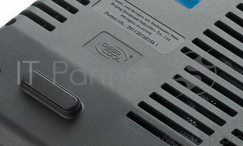 Подставка для ноутбука Deepcool N17 BLACK 14 330x250x25mm 21dB 1xUSB 465g Black