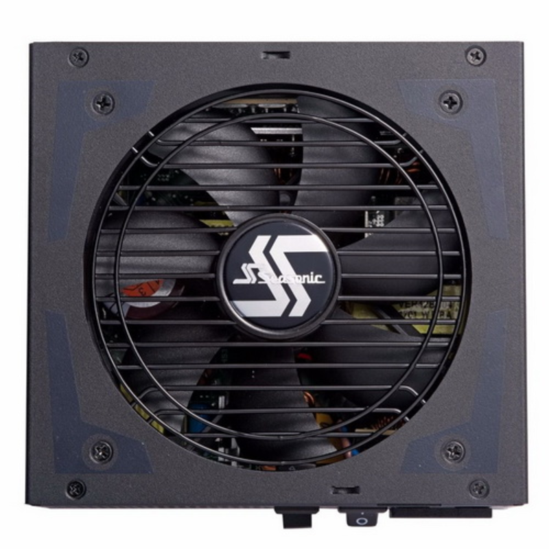 Блок питания Seasonic ATX 550W FOCUS Plus SSR-550PX 80+ platinum (24+4+4pin) APFC 120mm fan 6xSATA C