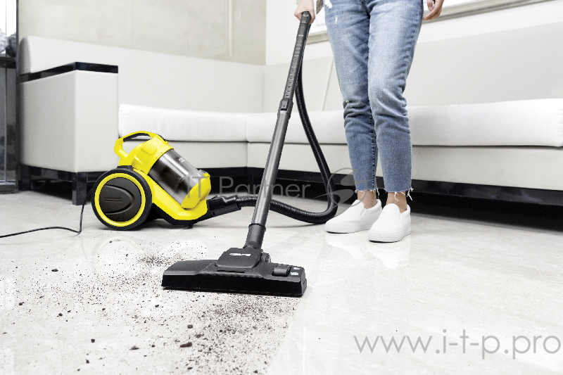 Пылесос Karcher VC 3 желтый