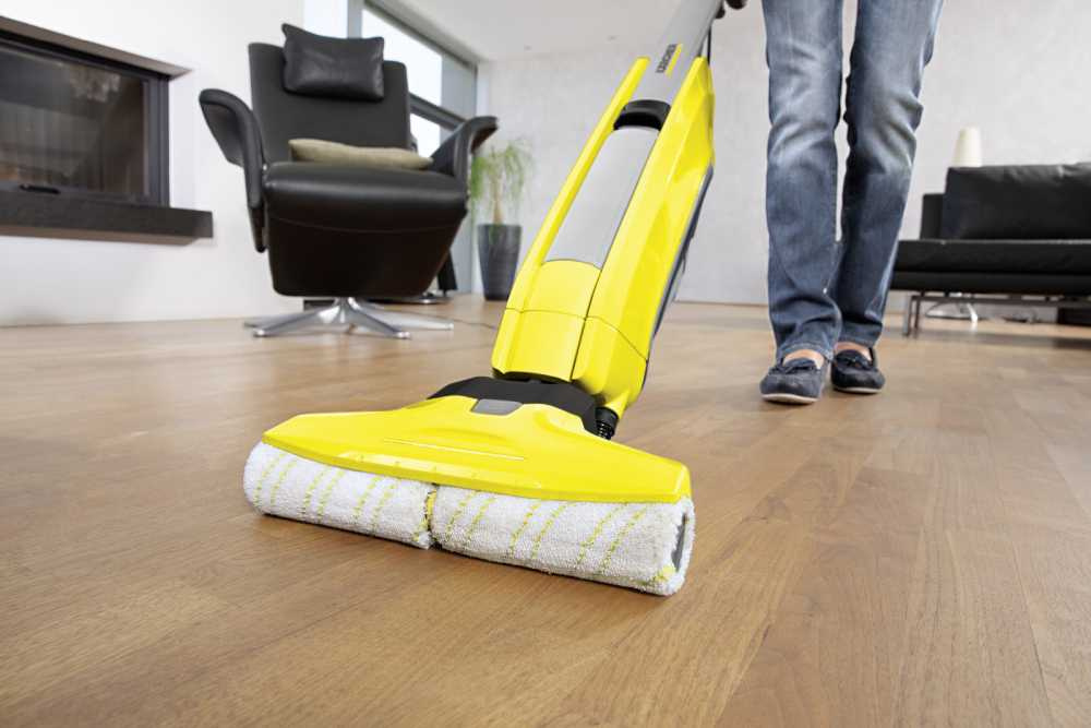 Пылесос моющий Karcher FC 5 *EU, ширина щёток 300 мм., бак 400 мл. на S-60 м?