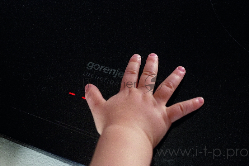 Индукционная плитка Gorenje ICE3500DP 4 кВт. черный