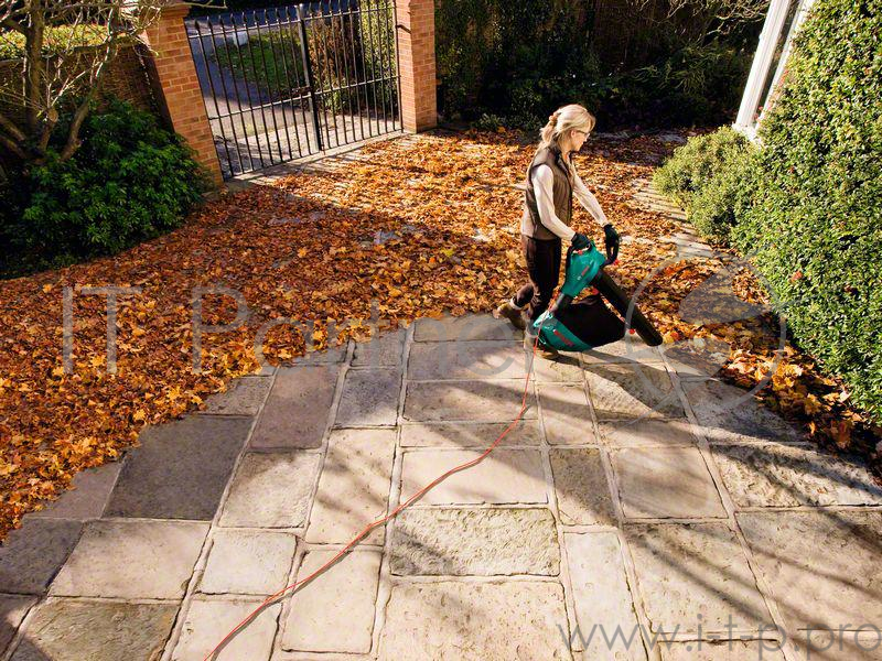 Воздуходувки Bosch ALS 30 06008A1100 воздуходувка { функц пылесоса, 3000 Вт, 280-300 км/ч, 3.2 кг}