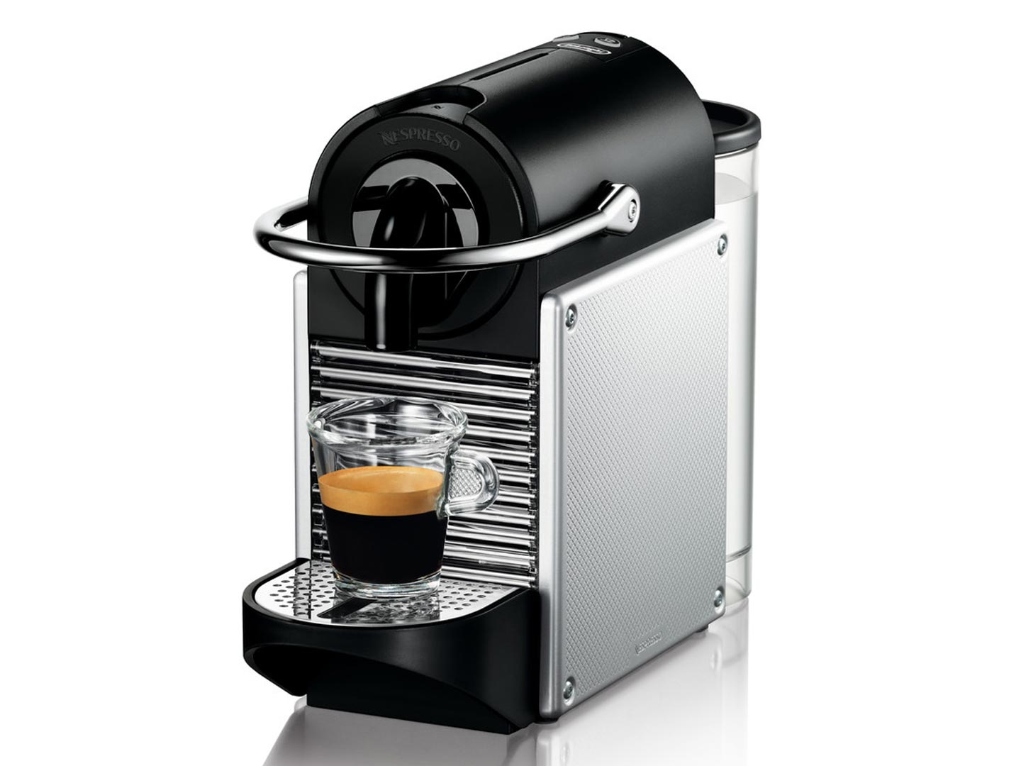 Кофемашина капсульная DeLonghi EN 125 S Nespresso Pixie серебристый