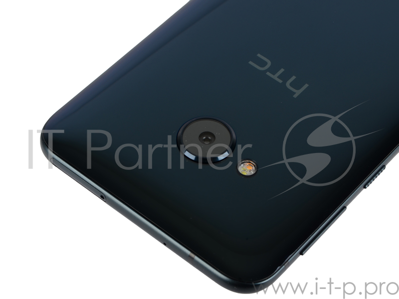 Смартфон HTC U Play EEA Brilliant Black, 5.2'' 1920x1080, 2.2GHz, 8 Core, 3GB RAM, 32GB, up to 2TB flash, 16Mpix/16Mpix, 2 Sim, 2G, 3G, LTE, BT, Wi-Fi, NFC, GPS, Glonass, 2500mAh, 145g, 145.99x72.9x3.5