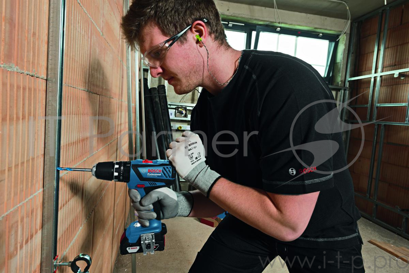 Аккум.дрель ударная BOSCH GSB 18-2-Li Plus (0.601.9E7.102) 63Нм 0-500/1900об/мин 1.5-13мм