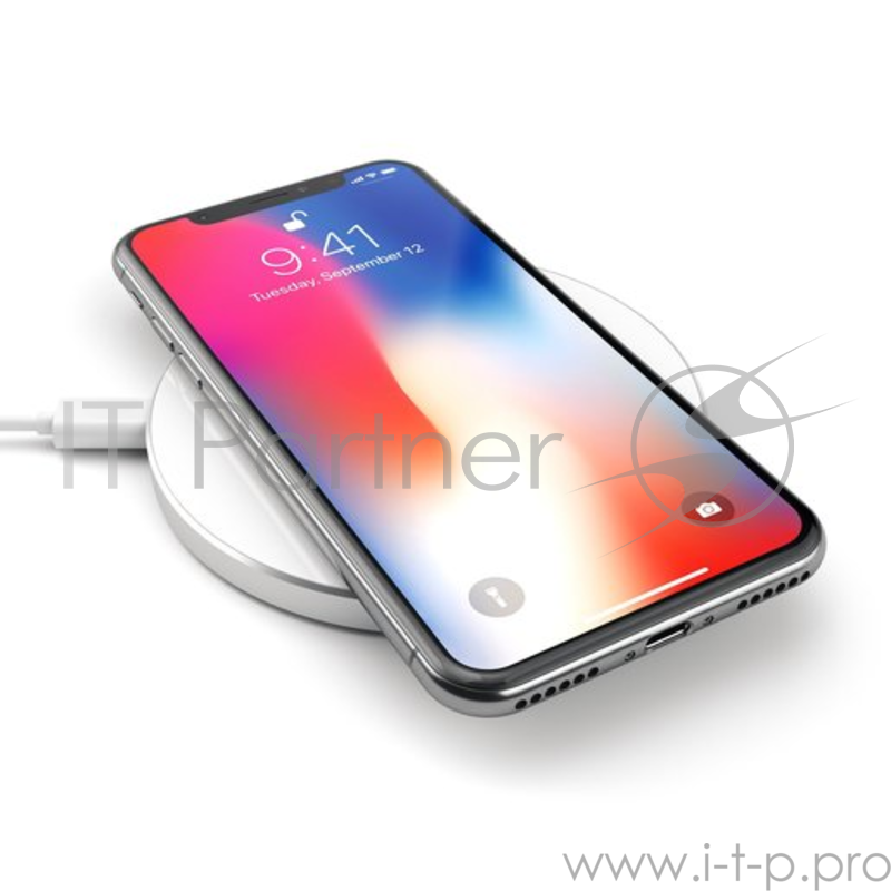 Беспроводное зарядное устройство Satechi Wireless Charging Pad. Работает от USB. Цвет серебряный.