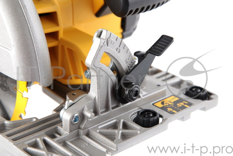 Пила циркулярная DeWALT DWE576К 1600Вт 5200об/мин 190x30мм макс.пропил 61мм в кейсе, для напр.шин