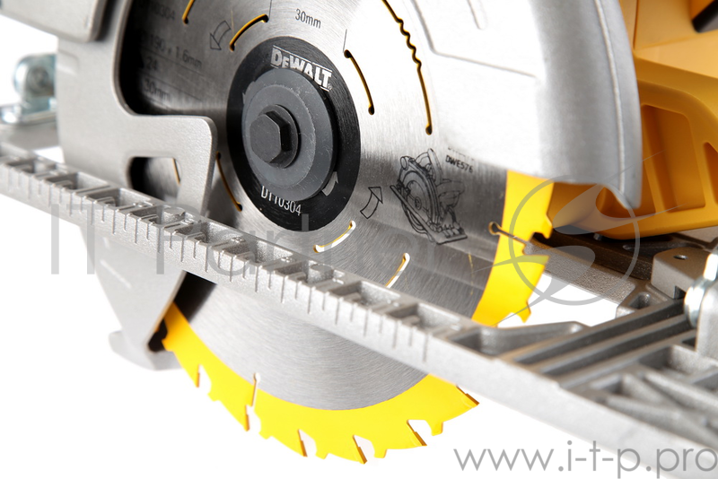 Пила циркулярная DeWALT DWE576К 1600Вт 5200об/мин 190x30мм макс.пропил 61мм в кейсе, для напр.шин