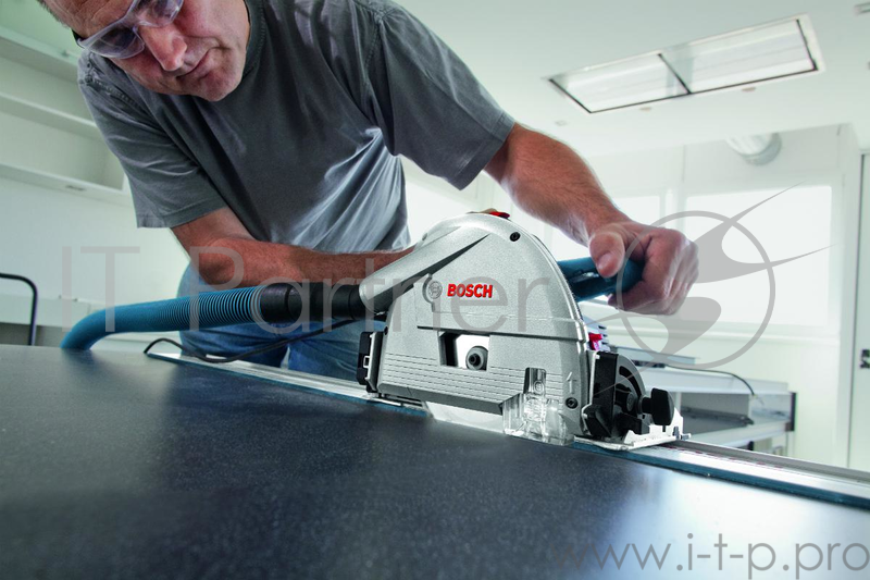 Пила циркулярная BOSCH GKT 55 GCE (0.601.675.000) 1400Вт 3600-6250об/мин 165х20мм пр.57мм ПОГРУЖНАЯ