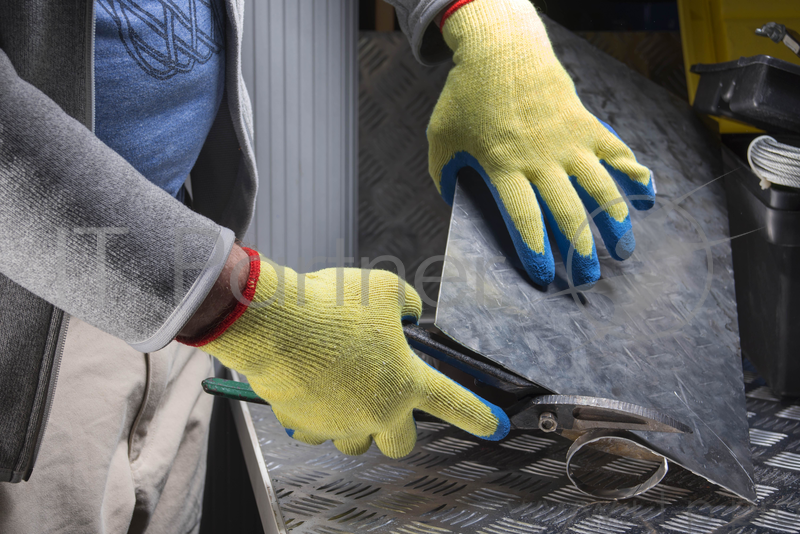 Перчатки БЕРТА 545 с латексным покрытием усиленные