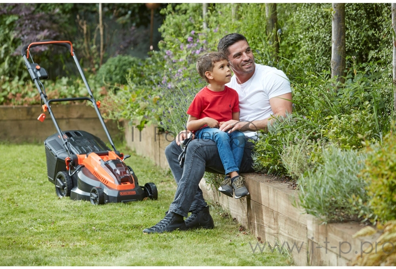 Колесная газонокосилка Black&Decker акк 36В, 2.0Ач, 38см CLM3820L1