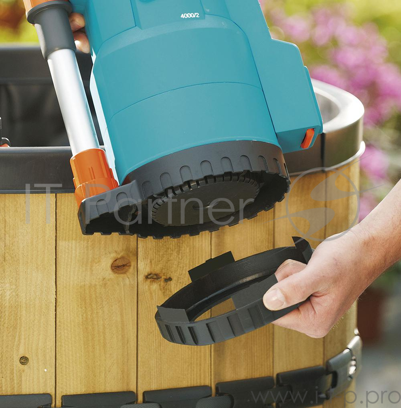 Садовый насос бочечный Gardena 4000/2 Classic 500Вт 4000л/час