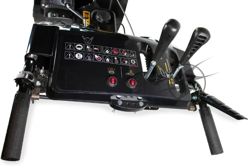 Снегоуборщик Champion ST662E, шт