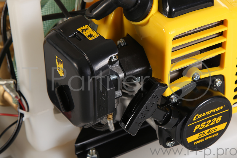 Садовый опрыскиватель CHAMPION PS226 Мощность 0,75/1 кВт/л.с., объем двигателя 25,4 см3, вес 10кг, объем топливного бака 1л, объем бака для раствора 15л, Макс. обороты 9500 обор./мин., расход жидкости при давлении 2MПa 5,1 л/мин., максимальное давлен