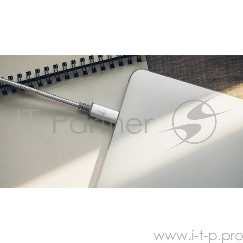 Кабель Moshi Integra USB-C to USB-C. Длина 2 м. Цвет серебряный.