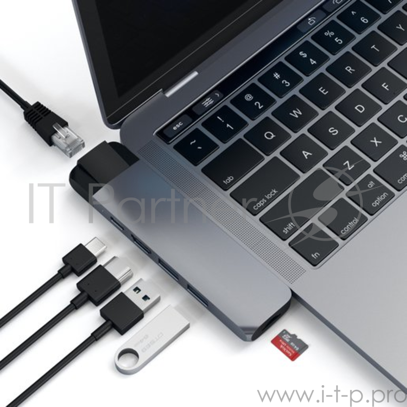 USB-хаб Satechi Aluminum Pro Hub with Ethernet для 2016/2017 MacBook Pro 13” и 15”. Цвет серый космос.