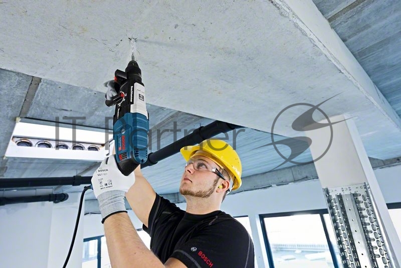 Перфоратор Bosch GBH 2-28 Перфоратор SDS-plus 0611267500 {880 Вт, 3.2Дж, 2,9кг, 3реж, L-Case }