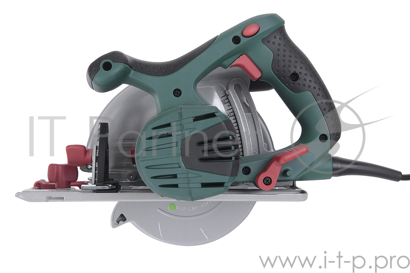 Пила Bosch PKS 55 Ручная дисковая пила 0603500020 {Мощность/напряжение: 1200 Ватт , число оборотов/частота: 0 - 5300 об/мин, вес: 3,9 кг, шлифподошва/направляющая:145 х 290 мм}