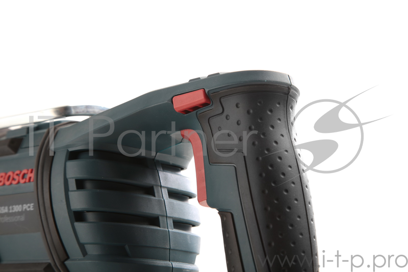 Пила Bosch GSA 1300 PCE Пила лезвийная 060164E200 {1300 Вт, 250мм по дереву, раб.ход19мм, 0-2800об/мин, 4кг, кейс}