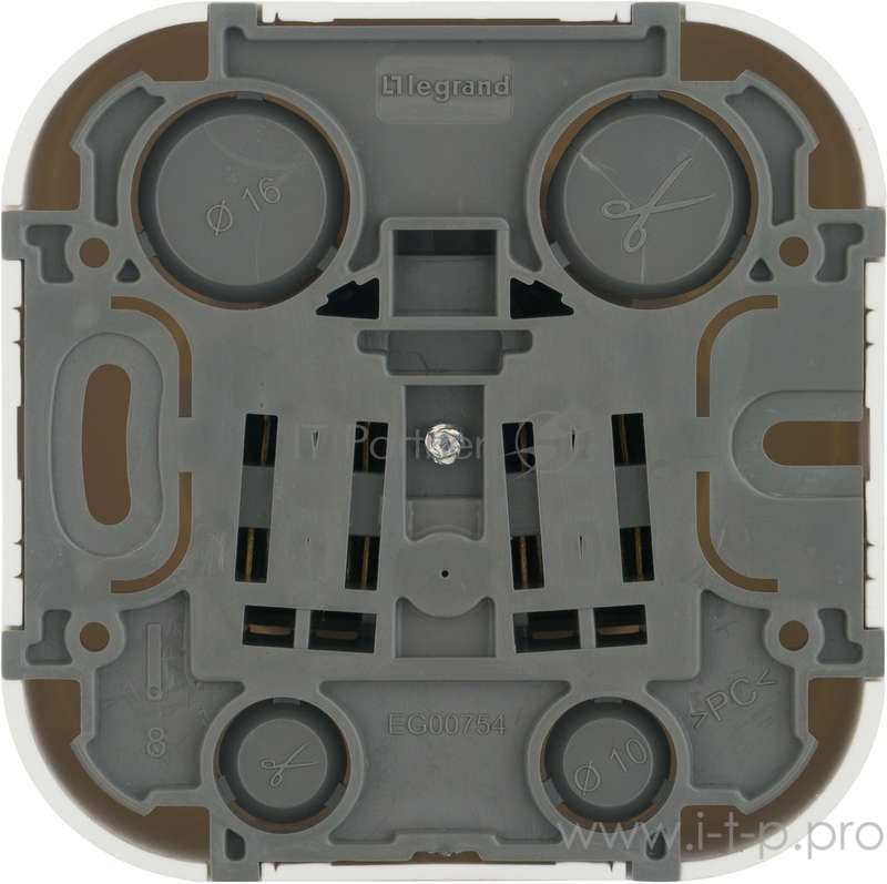 Электроустановочные изделия Legrand Legrand 782211 Розетка с заземлением без шторок (Белая)