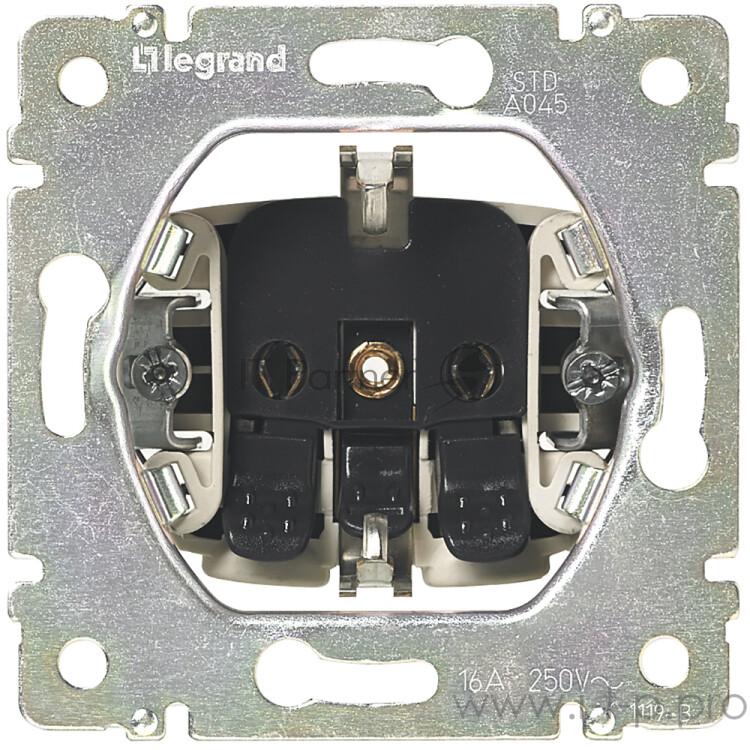 Розетка Valena 2К+З авт шт БЕЛ Valena Розетка 2К+З авт шт БЕЛ