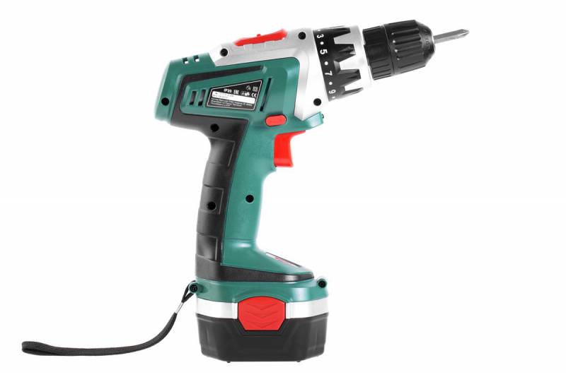 Дрель, Шуруповерт Hammer Flex ACD142 Аккумуляторная дрель 34839 {14.0В 2x1.2Ач 10мм 0-400/0-1200об/мин 18Нм в кейсе}