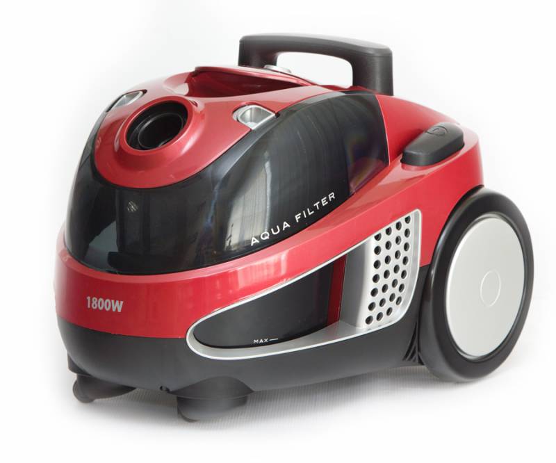 Пылесос Shivaki SVC-1748R 1800Вт красный/черный