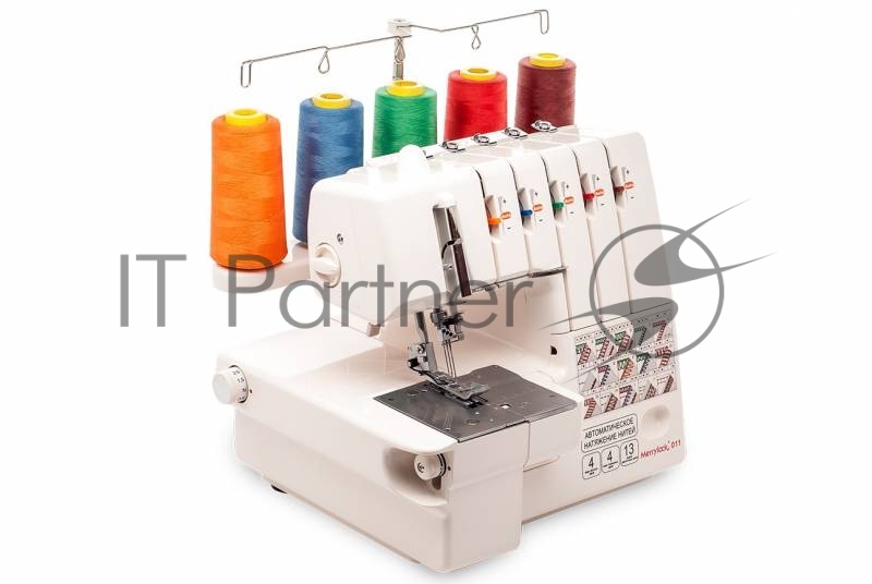 Коверлок Merrylock 011 белый