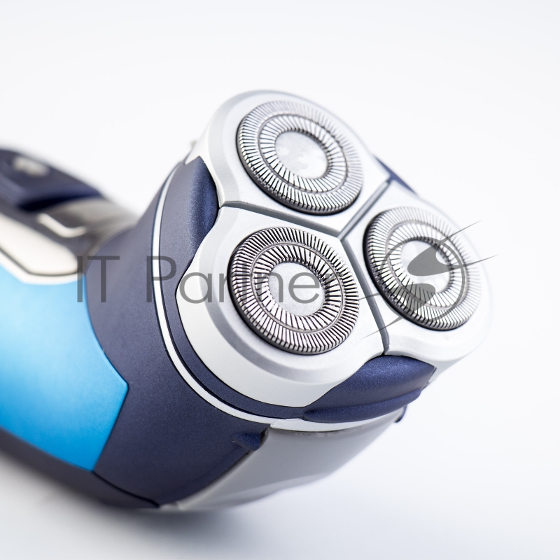 Бритва GALAXY GL 4208(Бритва аккумуляторная. Лезвия из ультратонкой японской стали, три независимые плавающие головки, возможность промывки бреющего блока, встроенный триммер, 45 минут непрерывной работы.)