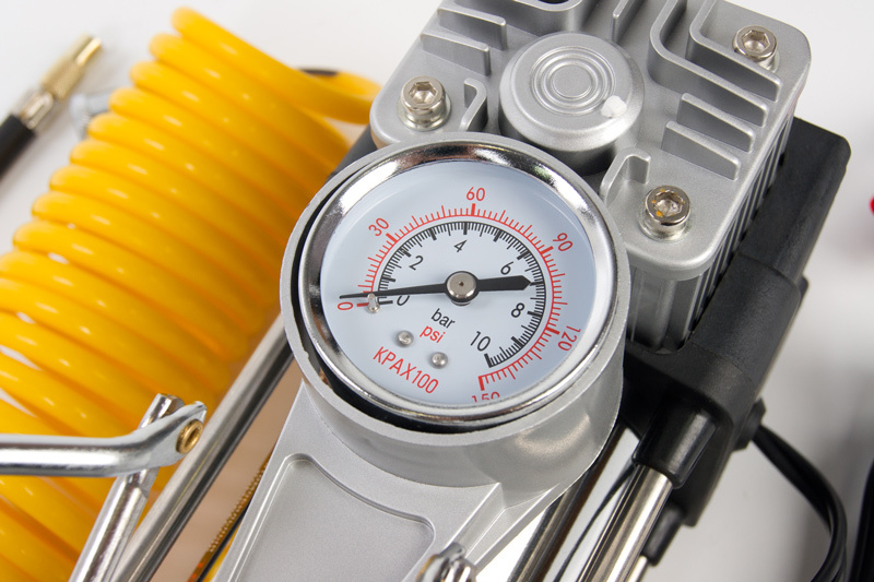 Автомобильный компрессор Starwind CC-320 65л/мин шланг 5м