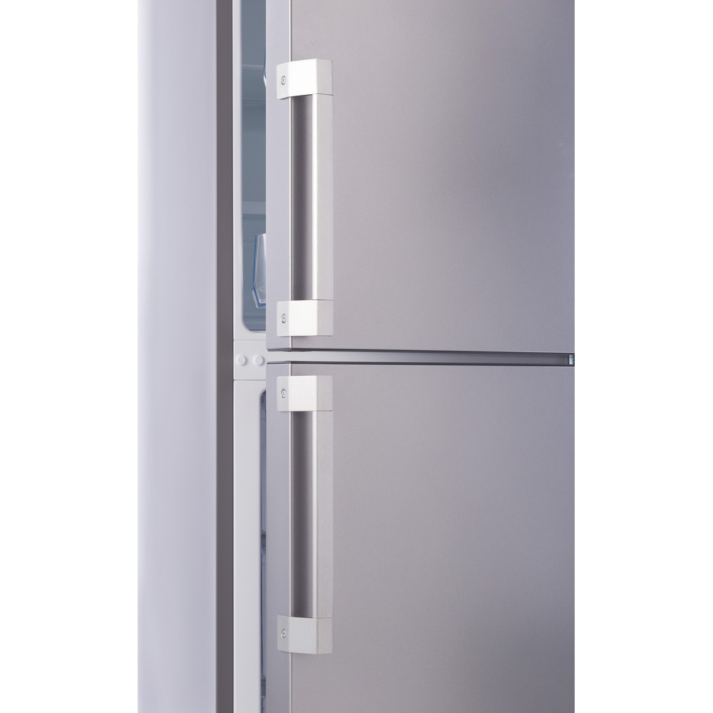 Холодильник Hotpoint-Ariston RFC 20 S