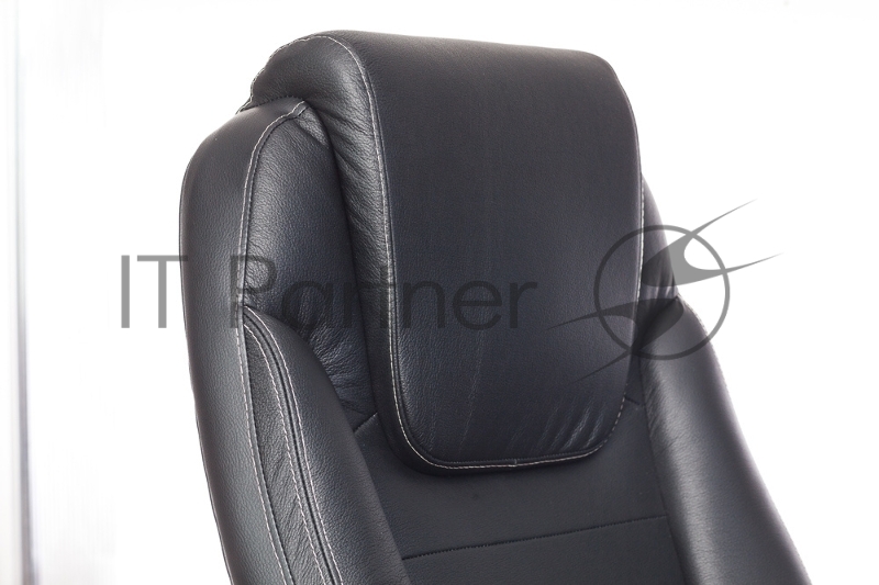 Кресло руководителя Бюрократ T-9923WALNUT/BLACK черный кожа крестовина дерево