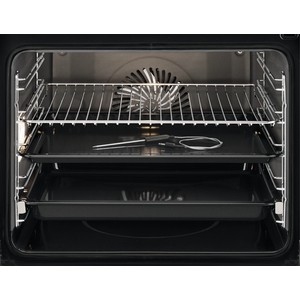 Духовой шкаф Electrolux OKE8C31X SenseCook, основной цвет - нержавеющая сталь, сенсорное управление, электронное регулирование времени и температуры, будильник, таймер отключения, отложенный старт, подсказка оптимальной температуры, меню на русском