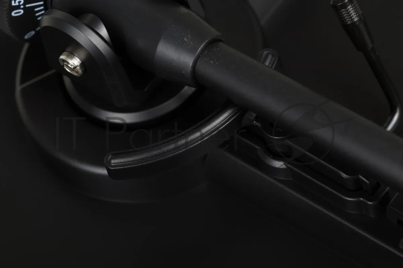 Проигрыватели винила AUDIO-TECHNICA AT-LP3