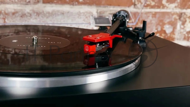 Проигрыватели винила AUDIO-TECHNICA AT-LP3