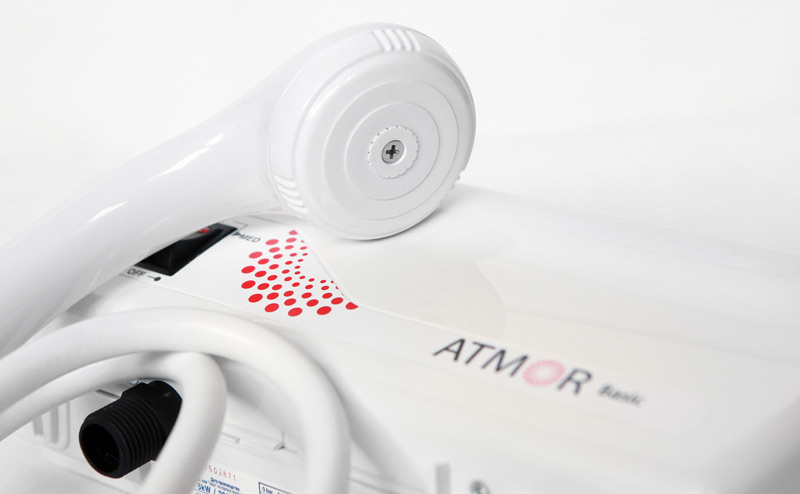 Водонагреватель Atmor BASIC 5 KW SHOWER проточный душевая головка гибкий шланг-1,5м кронштейн, Механическое управление. Две клавиши переключения мощности - 2кв и 3кв.