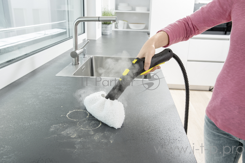 Пароочиститель Karcher SC 2 Deluxe EU, напольный, 1500Вт, давление 3.2 бар