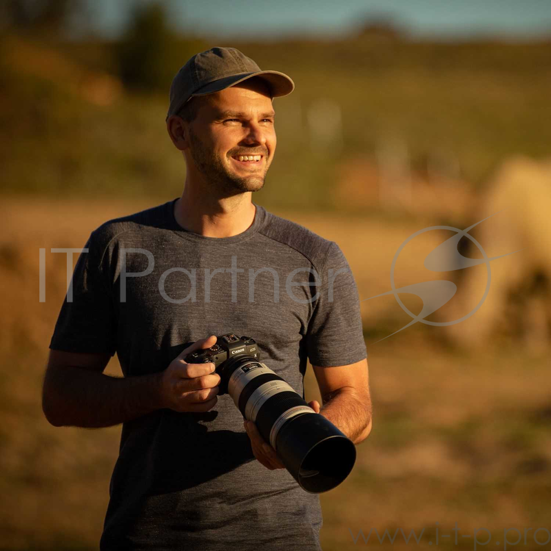 Фотоаппарат цифровой Canon EOS RP Body + Mount Adapter EF-EOS R