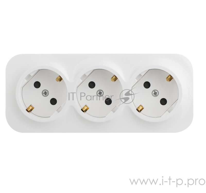 Электроустановочные изделия Legrand Legrand 782218 Розетка тройная с заземлением со шторками (Белая)