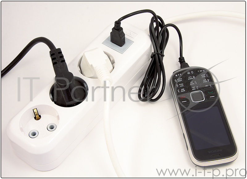 Удлинитель сетевой LUX У3-Е-USB-03 3-местный с заземлением, 220В 16А, USB гнездо 5В 1.3А, 3м