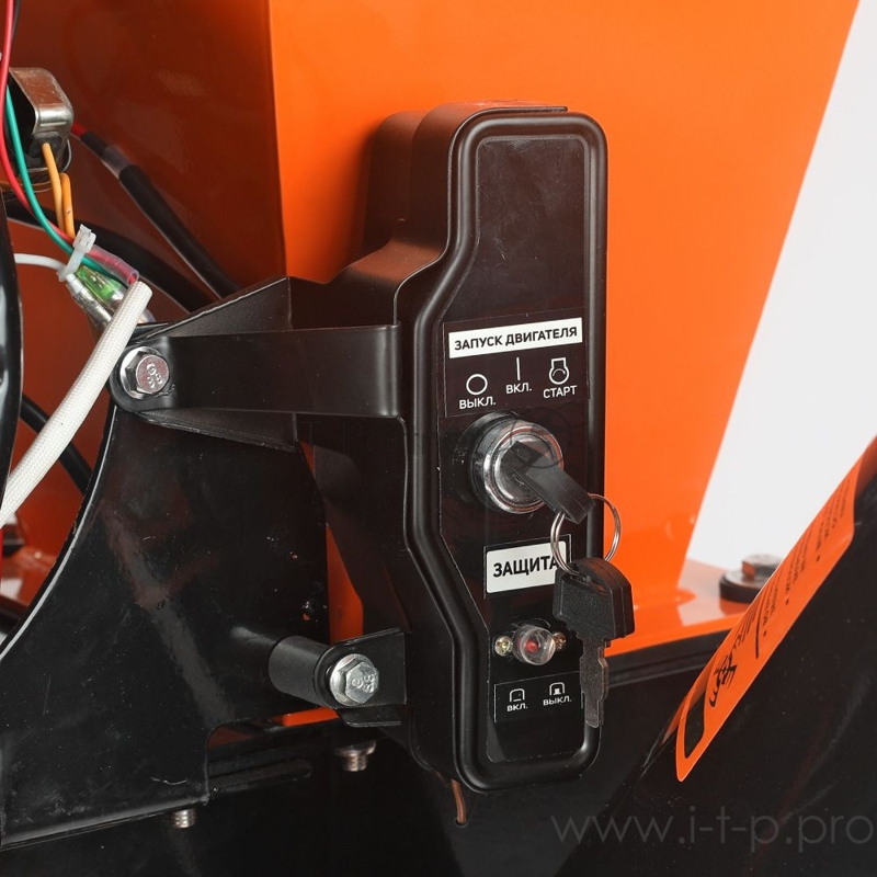 Измельчитель PATRIOT PT SB 100E 13лс 4ткт 3600об/мин макс4''(101м) 16ножей16 раструб/мусора160мм