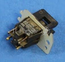 Защелка-фиксатор сетки коротрона XEROX IGEN3 (019E62230)