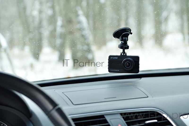 Видеорегистратор Digma FreeDrive 207 Night FHD черный 2Mpix 1080x1920 1080p 150гр. GP6248