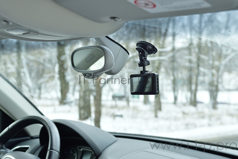 Видеорегистратор Digma FreeDrive 207 Night FHD черный 2Mpix 1080x1920 1080p 150гр. GP6248