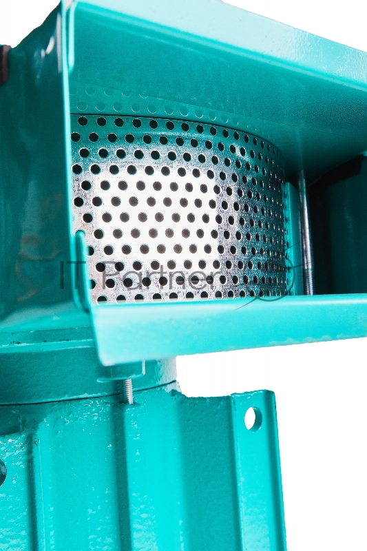 Зернодробилка STURM! HM2500 2500Вт измельч зерна и кукурузы 4 сита в комплекте