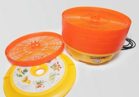 Сушилка для овощей и фруктов СУХОВЕЙ М 5 поддонов, пласт.осн. г.Курск, Элека